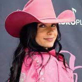 Ana Castela negocia parceria com cantor internacional